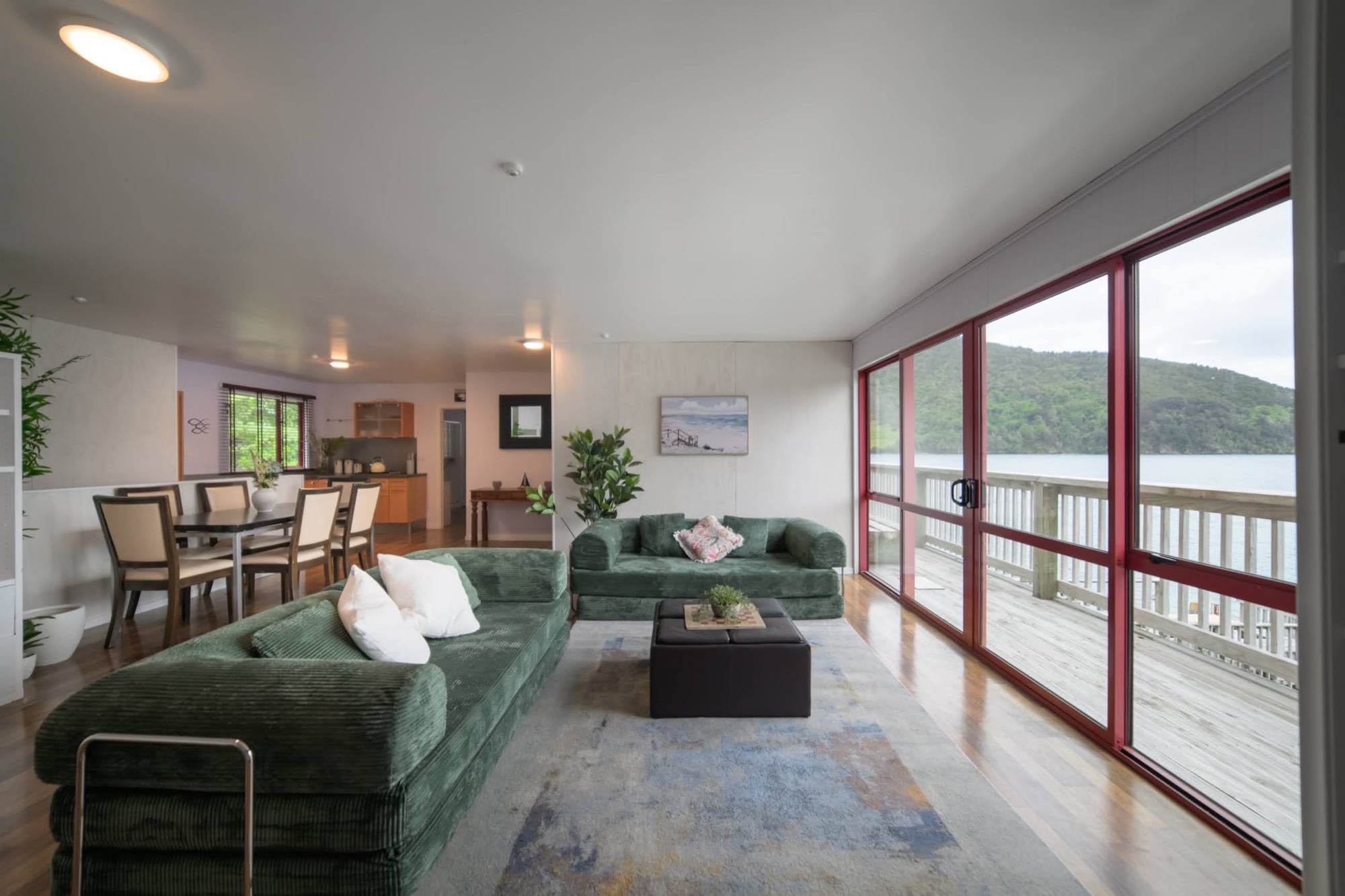 Upstairs living room, opening onto the deck
