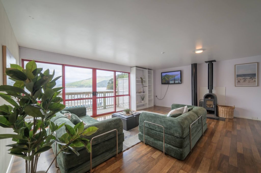 Te Rawa, Upstairs apartment