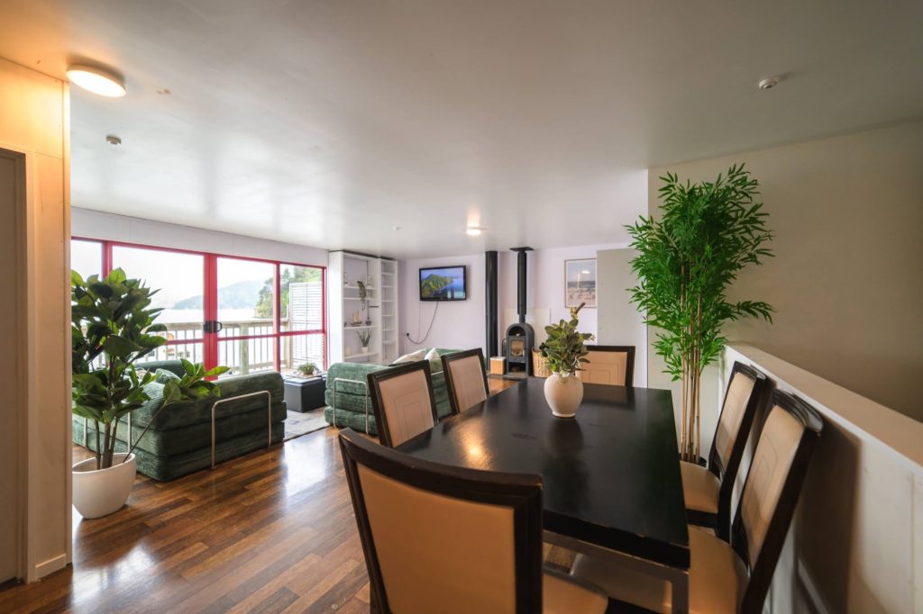 Te Rawa, Upstairs apartment