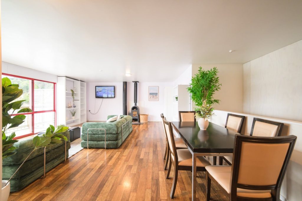 Te Rawa, Upstairs apartment